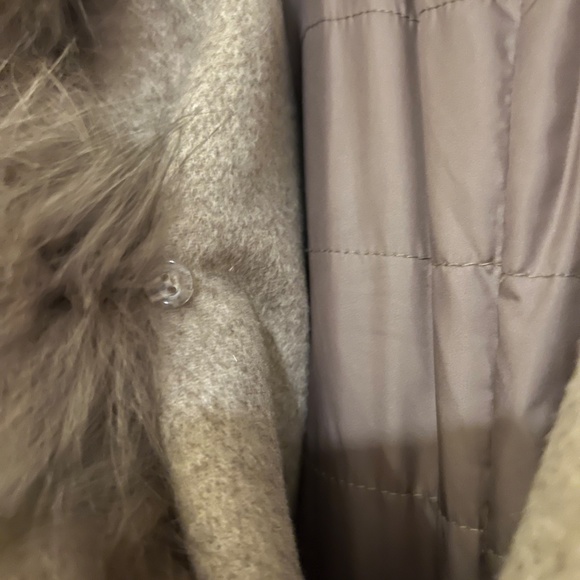 Winter coat with fur collar - Picture 5 of 7